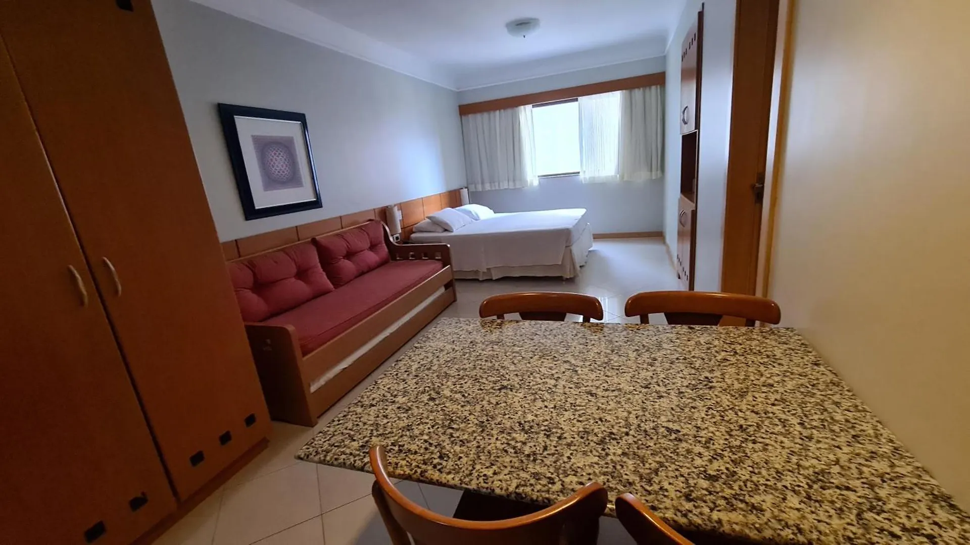 Costa Sul Stay - Quartos, Studios E Apartamentos Por Temporada No Centro De Bc Balneario Camboriu