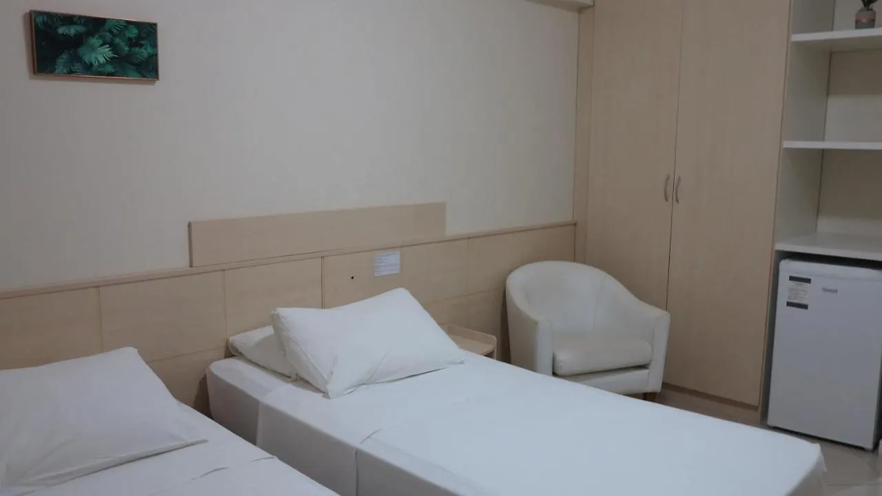 Stay - Quartos, Studios E Apartamentos Por Temporada No Centro De Bc Balneário Camboriú 0*,
