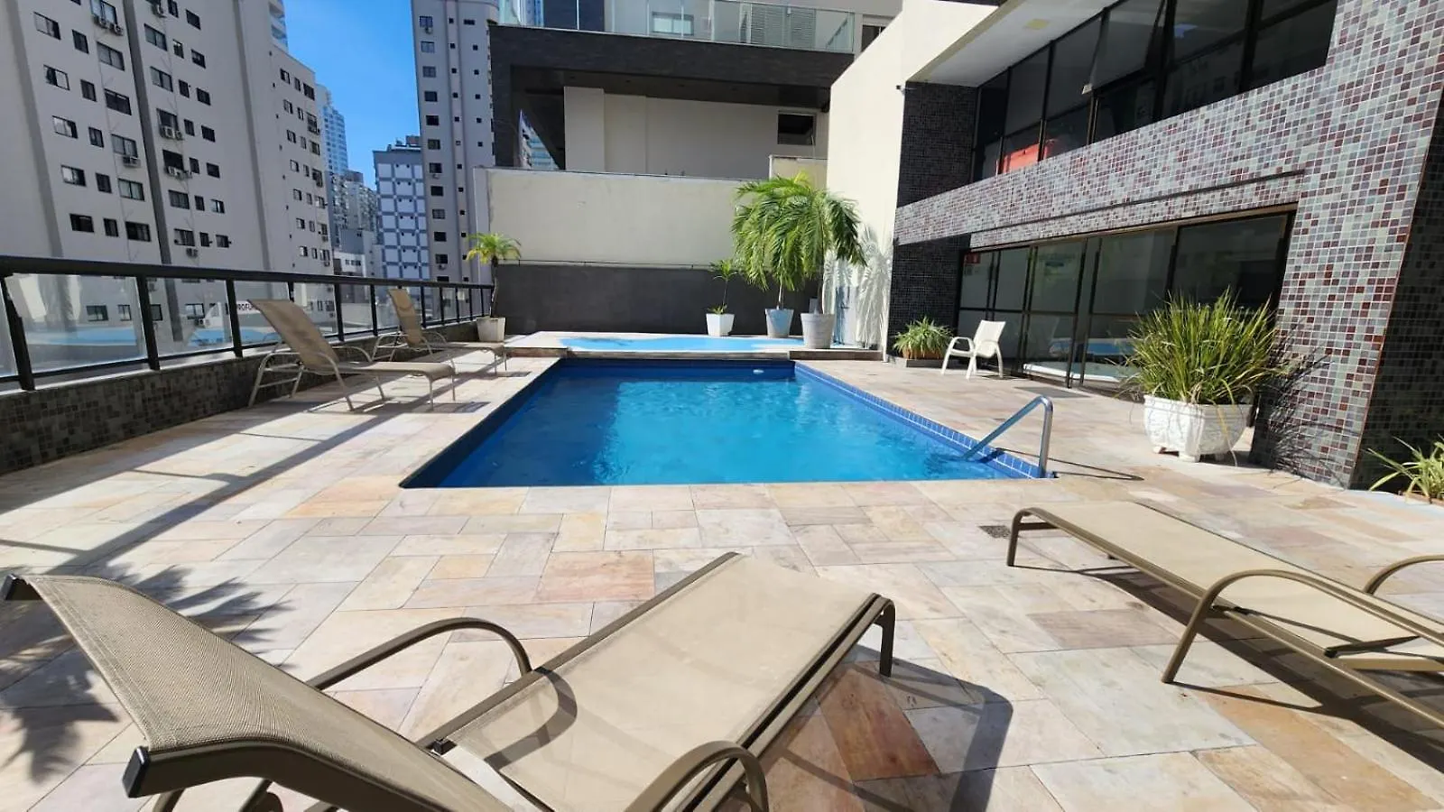 Stay - Quartos, Studios E Apartamentos Por Temporada No Centro De Bc Balneário Camboriú