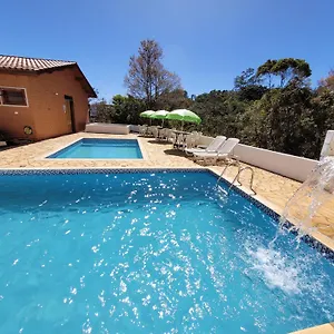 suites-cravo-canela.camposdojordaohotels.net/
